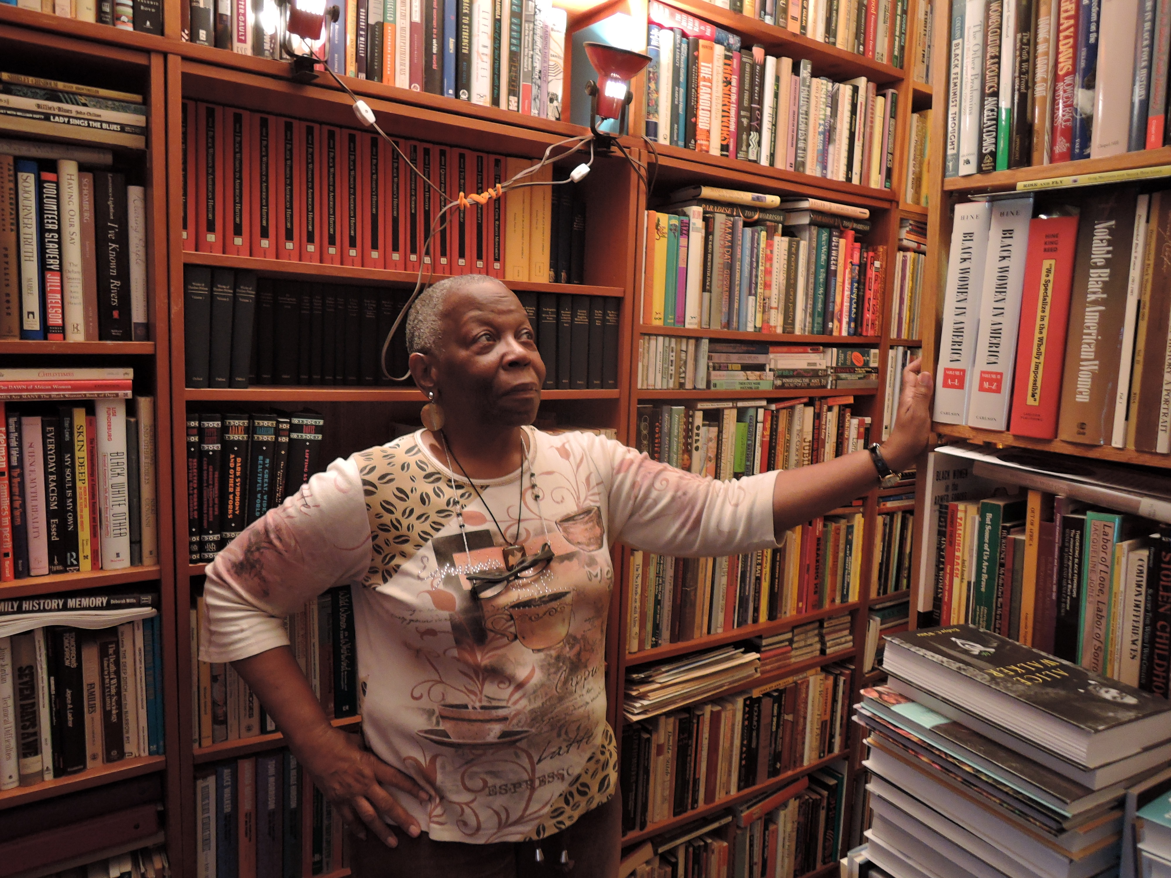 Joanna Banks in her library, 2018 (photograph by John Pollack)
